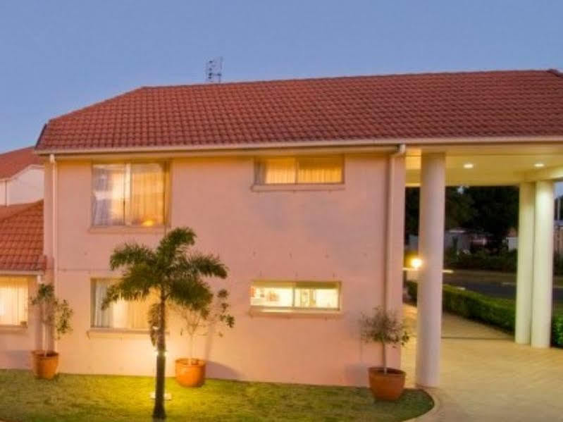 Villa Nova Motel Toowoomba Dış mekan fotoğraf
